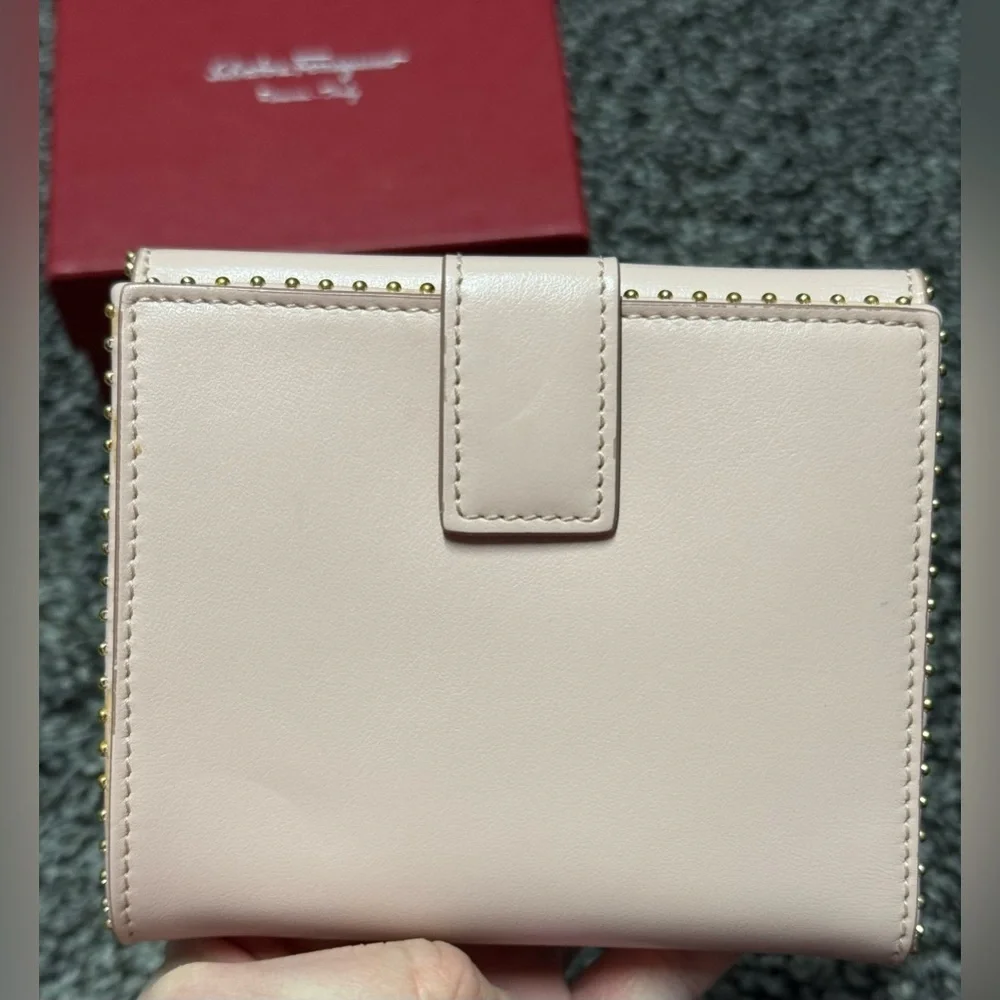 Salvatore Ferragamo vara bow pink compact wallet
